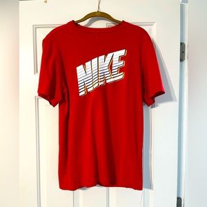 Nike tshirt men’s